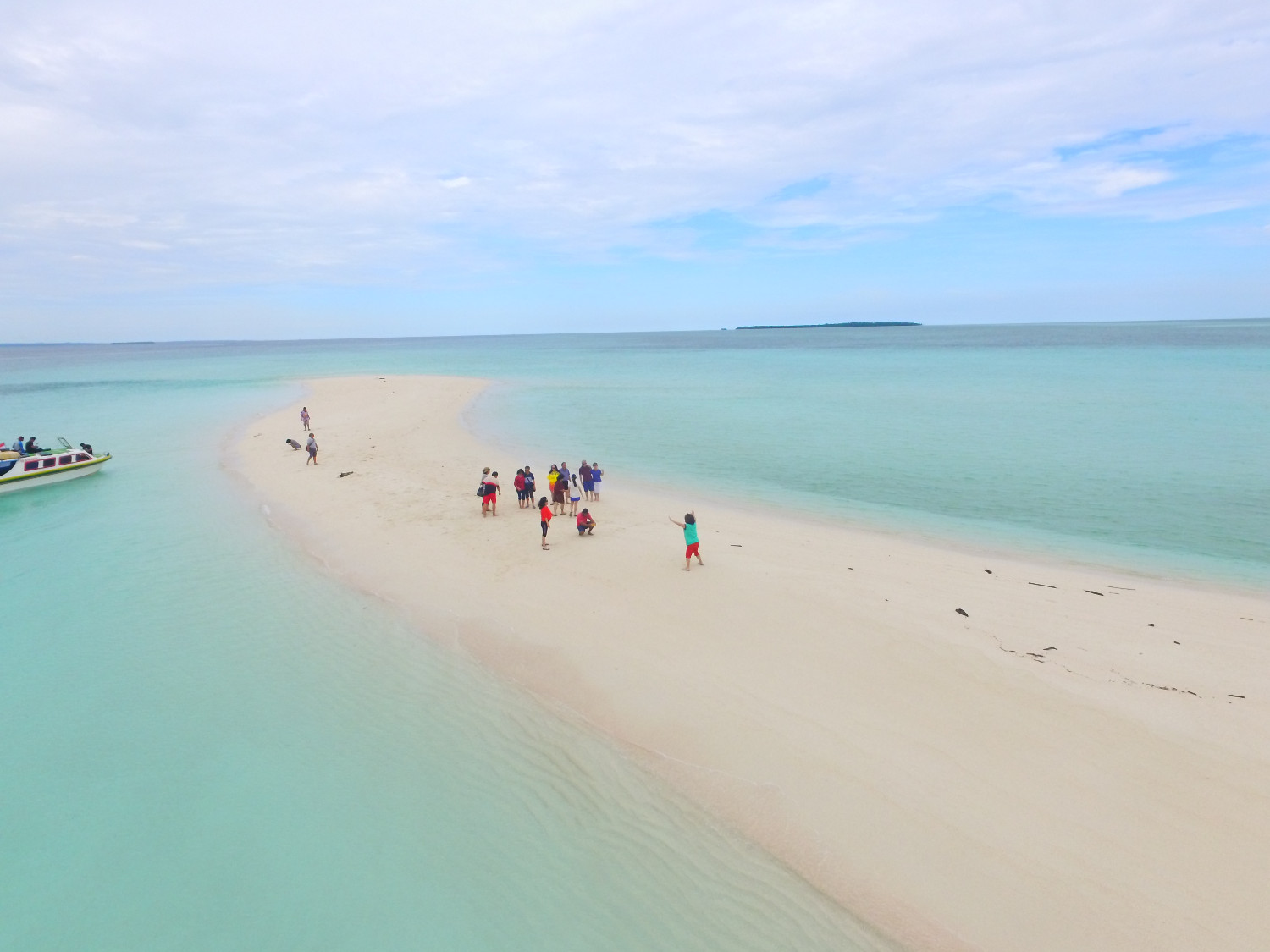 DERAWAN 3D2N (Private Trip)